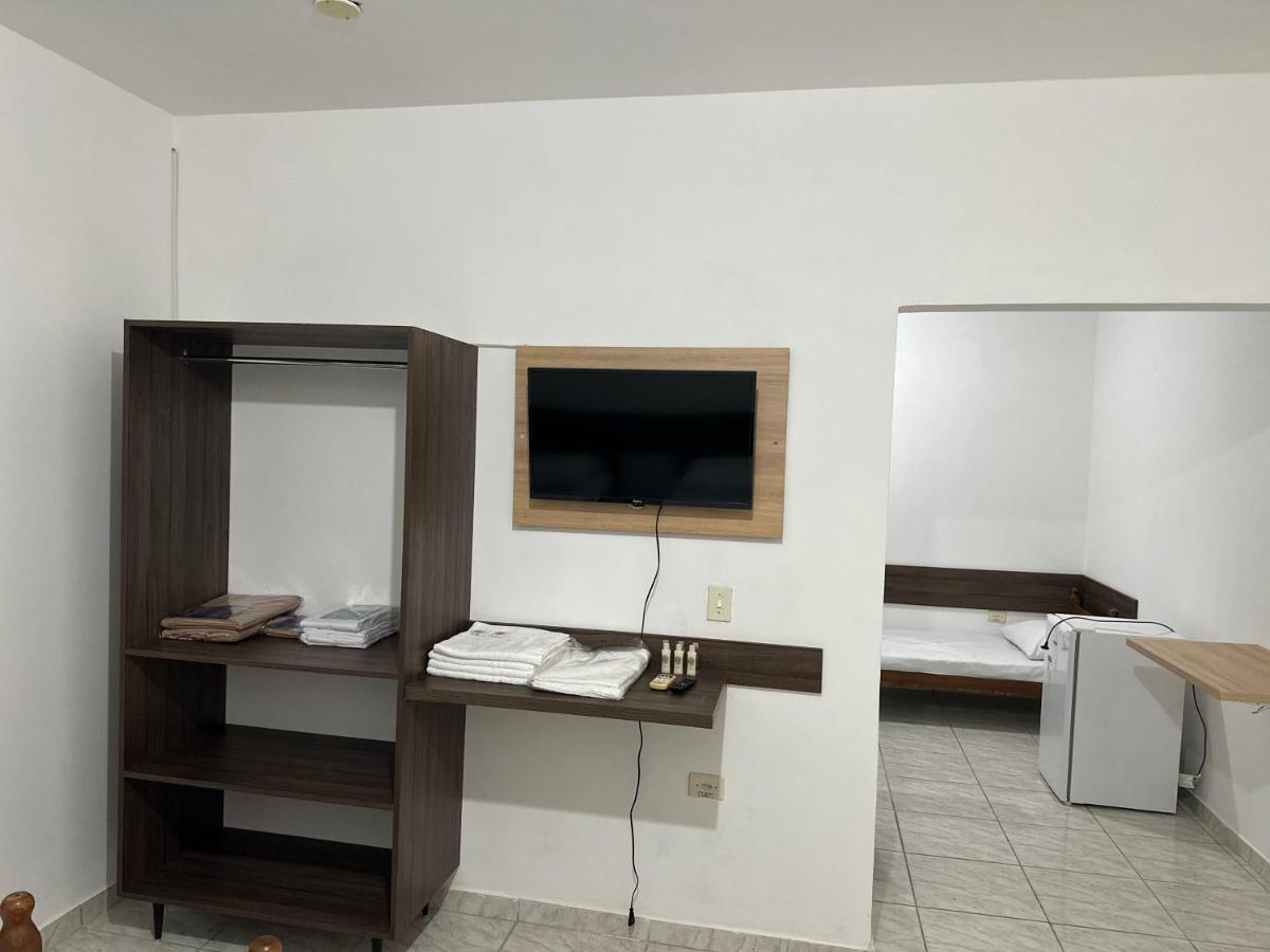 Casa Da Zeze Pousada & Hotel Itaborai Bagian luar foto