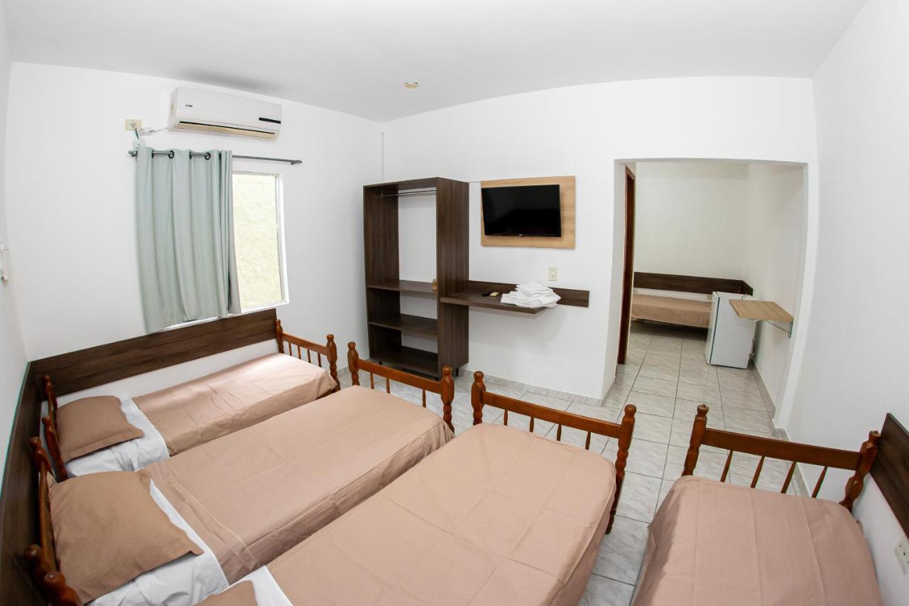 Casa Da Zeze Pousada & Hotel Itaborai Bagian luar foto